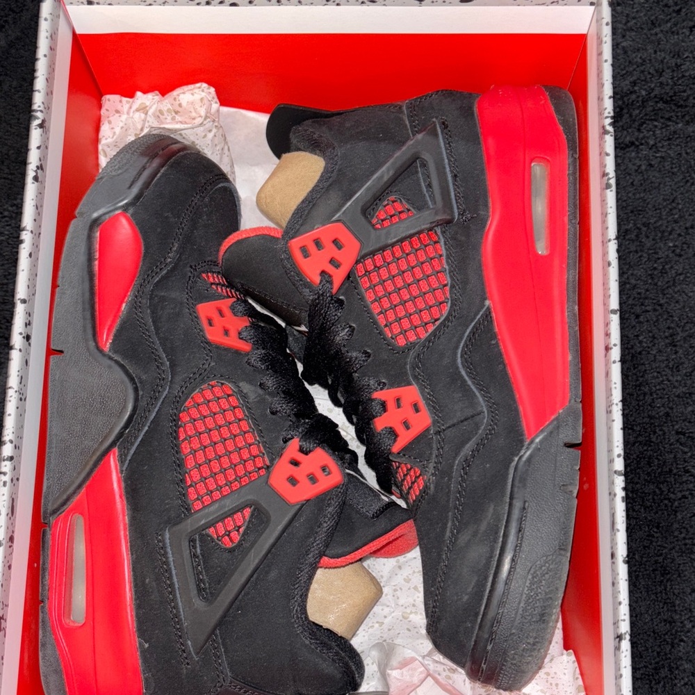 Jordan Air Retro thunder 4s 2022